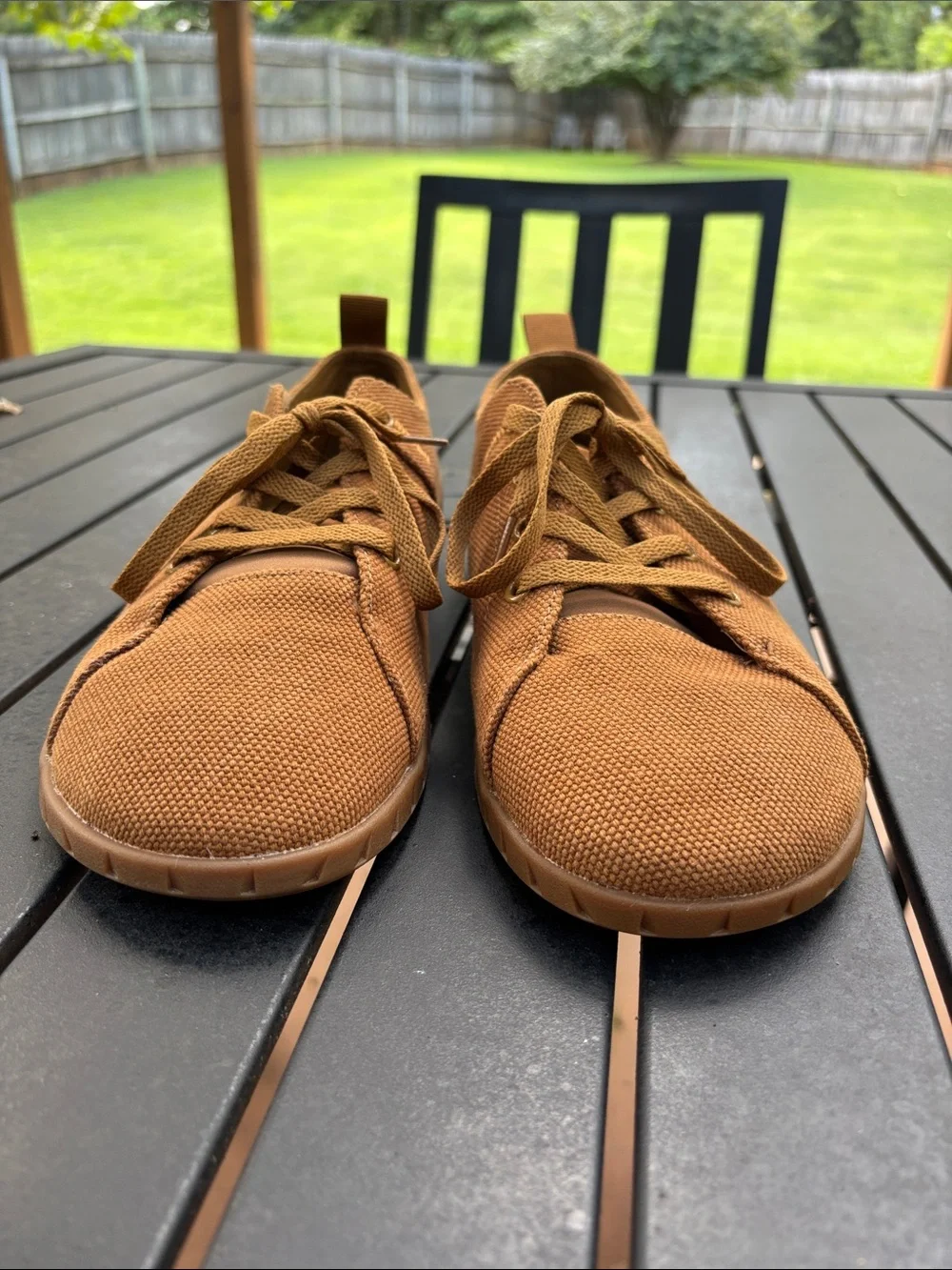 Flojos lace ups